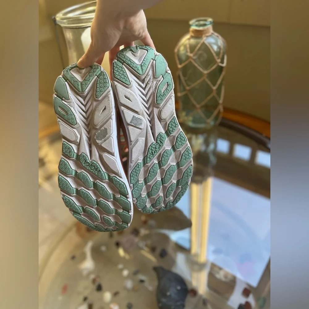 🦩Hoka🦩-Women's Pink Running Shoes-Sz 10 Clifton 8 - Picture 9 of 12